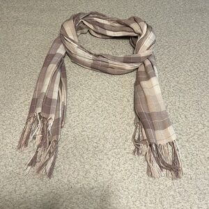 GAP | plaid scarf in pink, cream & mauve neutrals w/fringed edge
